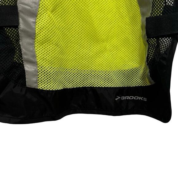 Brooks Nightlife Reflective Boys Running Vest Pullover S/M walking safety - Picture 6 of 7